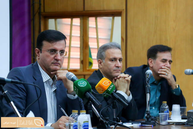 نشست صمیمانه دکتر علی تیموری معاون توسعه مدیریت و منابع وزارت جهاد کشاورزی و مدیران ارشد این معاونت با کارکنان وزارتخانه