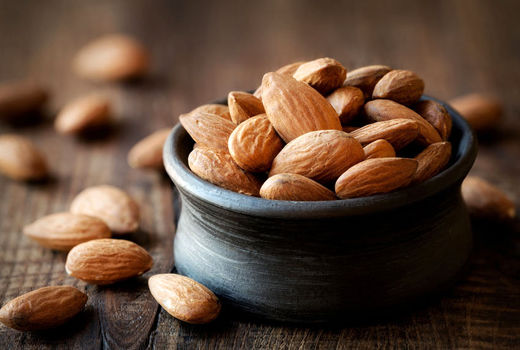 ارزش اقتصادی سالانه بادام چهارمحال و بختیاری  ۲۵ هزار میلیارد ریال است