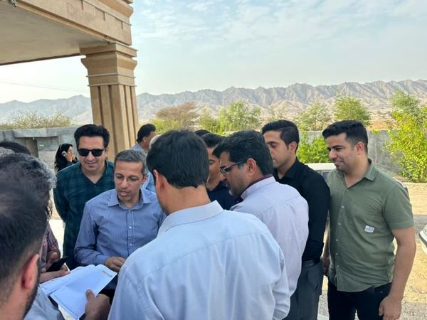 نشست رئیس جهاد کشاورزی هرمزگان با فعالان بخش کشاورزی کهورستان  