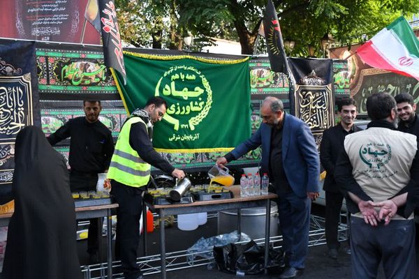 برپایی موکب امام حسین (ع) توسط سازمان جهاد کشاورزی آذربایجان شرقی در تبریز