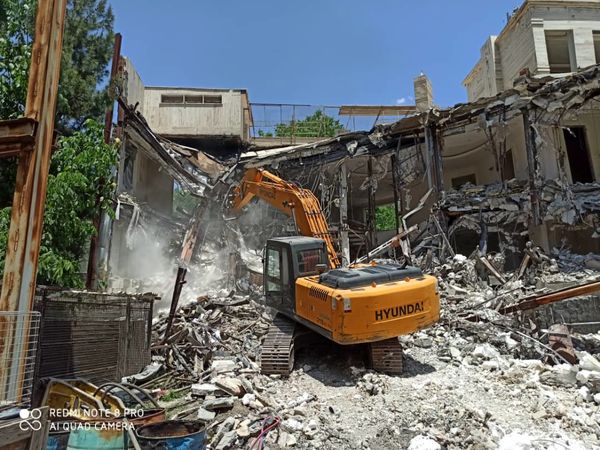 تخریب دو ویلای غیرمجاز در زمین‌های کشاورزی شهرستان شمیرانات