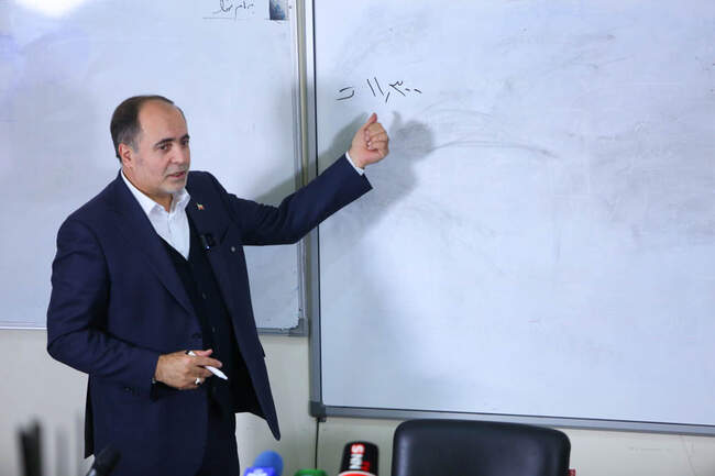  دیدار وزیر جهاد کشاورزی با دانشجویان دانشگاه شهید بهشتی 