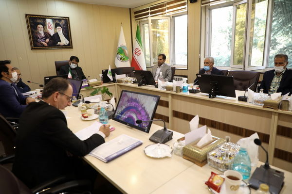 تعاونیها و انجمنهای صنفی شرکای منابع طبیعی هستند