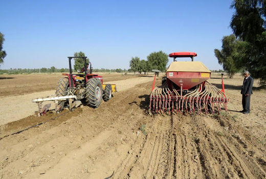 پرداخت 402 میلیارد تسهیلات در زمینه توسعه  مکانیزاسیون به کشاورزان یزدی