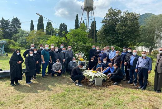 باغبان پیر مرکبات بین 2 درخت دوستی به خاک سپرده شد/ پیام تسلیت معاون رئیس جمهوری، وزیر جهاد کشاورزی و مدیرعامل تعاون روستایی

