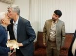 مدیرکل امور ایثارگران وزارت جهاد کشاورزی با خانواده 4 شهید سنگرساز بی‌سنگر در آذربایجان‌غربی دیدار کرد

