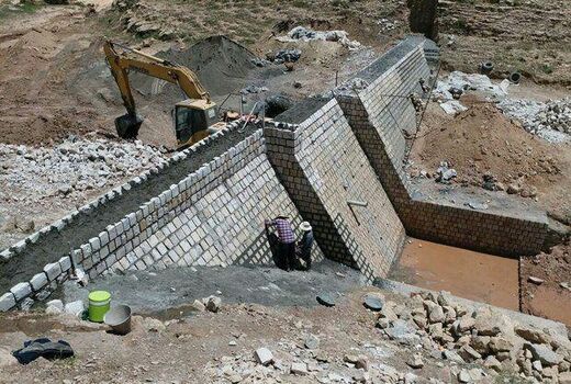  9 طرح آبخیزداری در چهارمحال و بختیاری به بهره برداری می رسد