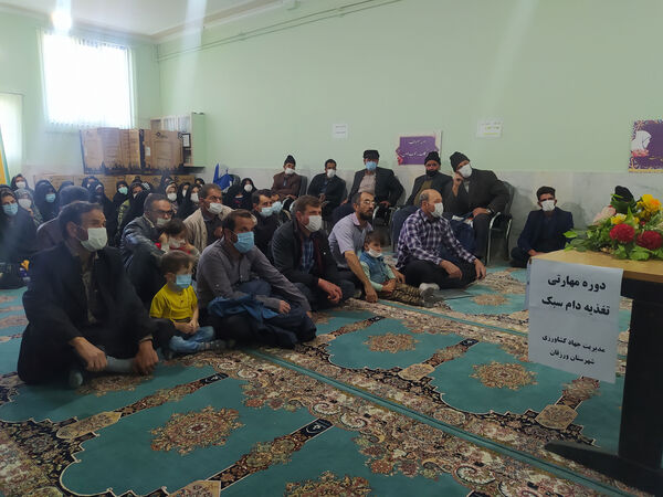 برگزاری آموزشهای مهارتی برای مددجویان کمیته امدادامام خمینی(ره) شهرستان ورزقان