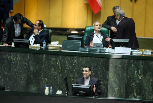 وزیر دادگستری درباره حصر اختیاری ندارد 