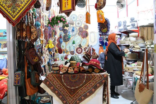 استقبال ۱۰۰ هزار نفری از نمایشگاه «زنان و تولید ملی»