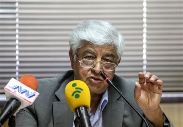 فشار سیاسی برای واردات از عوامل تهدیدکننده کشت کلزا / هزینه ایستادگی در مقابل فشار واردات را می دهیم/ خوداتکائی کلزا تا 3 سال آینده باید به 30 درصد برسد