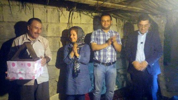 اهدای لوح تقدیر به مردی که پلنگ دام‌هایش را تلف کرد