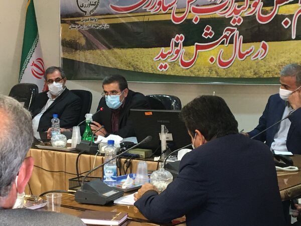 بذر گندم را از ثریا برای کشاورزان تامین می‌کنیم