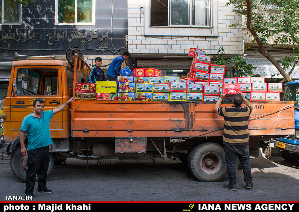 بازار خرما در تهران