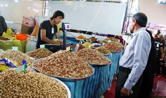 لغو نمایشگاه‌های بهاره برای نوروز 95/ محصولات غذایی و تنقلات نمایشگاه‌های بهاره انباری بود