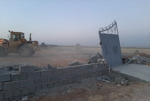ساخت و سازهای غیرمجاز در حومه شیراز تخریب شد