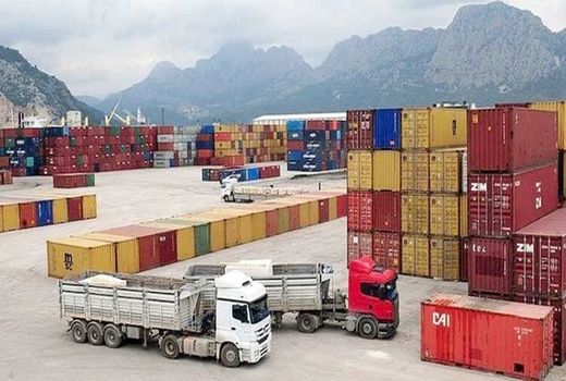  لزوم راه‌اندازی پایانه‌های صادراتی در استان فارس
