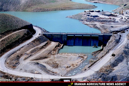 سد چشمه لنگان در فریدون‌شهر 