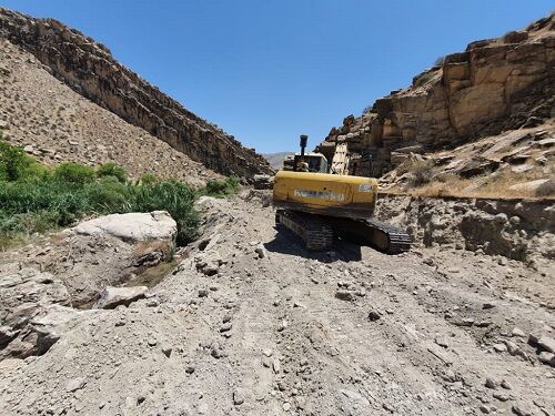 آغاز باز سازی کانال آب ریکان در قیروکارزین 