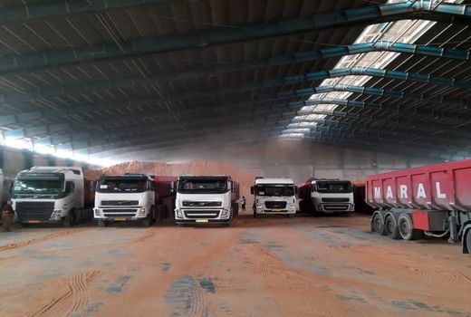 آغاز بارگیری و انتقال 500 هزار  تن ذرت دامی به استان‌ها پس از ترخیص از بندر امام خمینی (ره)