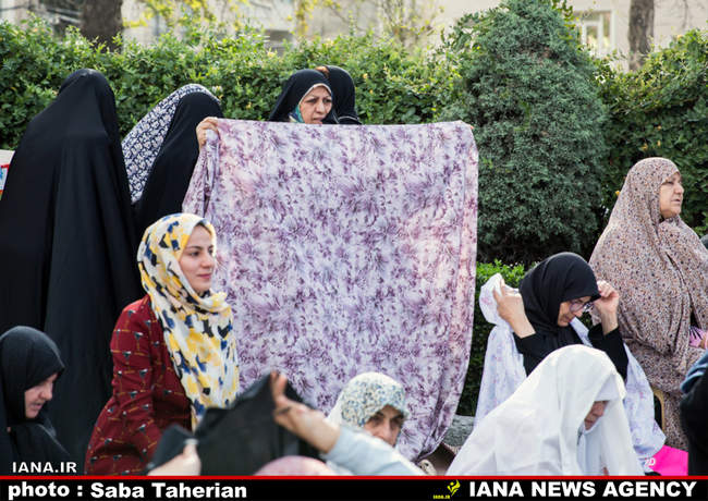 اقامه نماز عید فطر در دهکده المپیک