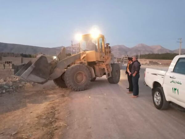 قلع و قمع مستحدثات غیرمجاز در شهرستان لردگان