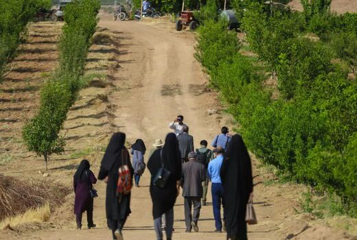 بازدید اصحاب رسانه از نهالستان مدرن در  سامان 