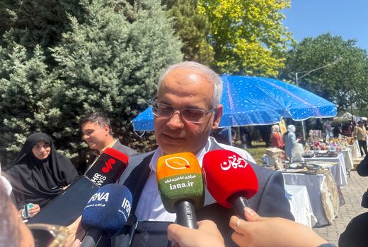 «رازیانه» بورسی شد/همکاری وزارت کار و جهادکشاورزی برای ایجاد زنجیره پایدار تولیدکنندگان خرد