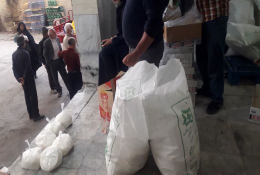 توزیع 58 تن اقلام تنظیم بازار در استهبان  