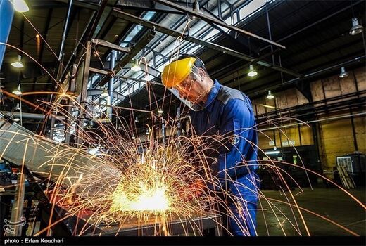 دادستان‌ها برای نجات کارخانه‌ها، به مشکلات ورود کنند