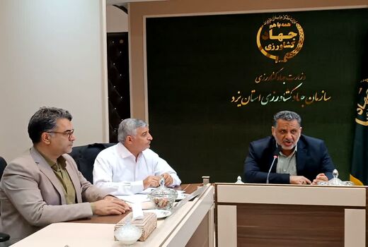 کاشت ۵۰۰ هکتار علوفه در گلخانه های استان