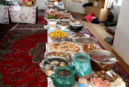 برگزاری جشنواره غذاهای سنتی و توانمندی های زنان روستایی در شهرستان ارومیه 