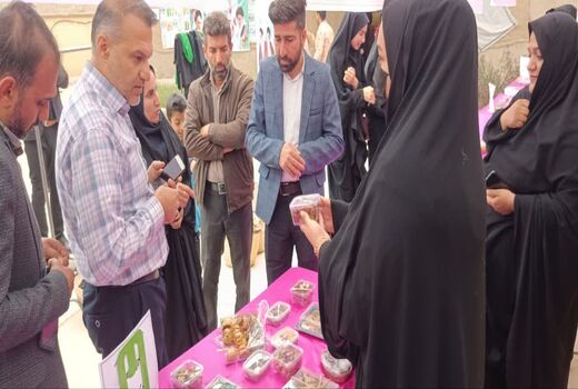 برپایی نمایشگاه مشاغل خانگی زنان روستایی