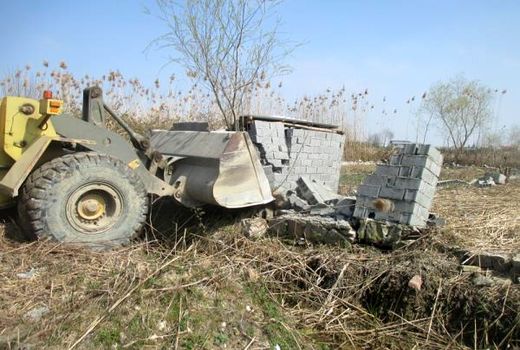 تخریب 11 بنای غیرمجاز در نوشهر/ 5 هکتار زمین شالیزاری به چرخه تولید بازگشت