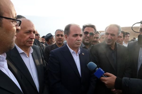 تأکید وزیر جهاد کشاورزی بر تسریع در فراهم‌سازی مقدمات انتقال آب به سد بافتان