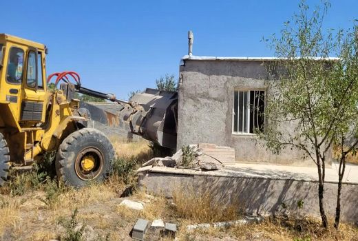 تخریب ۹ بنای غیرمجاز در اراضی کشاورزی شهرستان قزوین