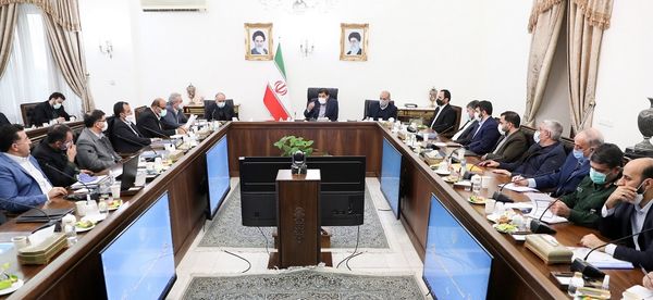 معاون اول رئیس جمهور بر افزایش عرضه کالاها توسط سامانههای اینترنتی تاکید کرد