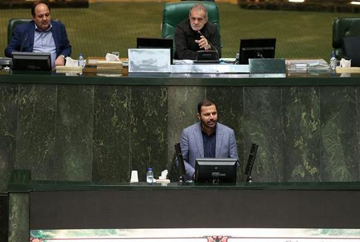 مبارزه با ملخ صحرایی در سطح 760 هزار هکتار انجام شد