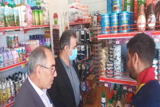 بازدید از فروشگاه های عرضه مرغ و کالاهای اساسی در مناطق مختلف کرمانشاه