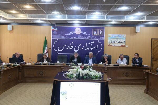 دستگاه‌ها و نهادها برای کاشت نهال همراه شوند