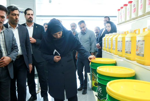  بازدید رئیس سازمان حفظ نباتات از تعاونی عرضه کننده آفت کش های کشاورزی 