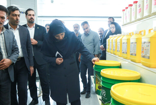  بازدید رئیس سازمان حفظ نباتات از تعاونی عرضه کننده آفت کش های کشاورزی 