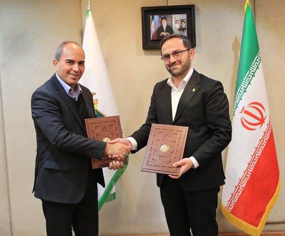 امضای تفاهمنامه همکاری توسط بانک کشاورزی و شرکت ایران خودرو دیزل