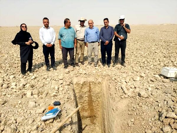 تدوین الگوی کشت بهینه در خوزستان بر پایه مطالعات دقیق خاک‌شناسی