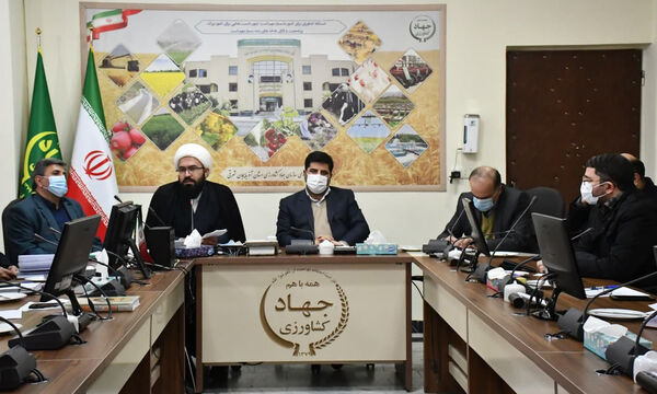 نتیجه و بازخورد عمل فرد در دنیا به خودش بازخواهد گشت
