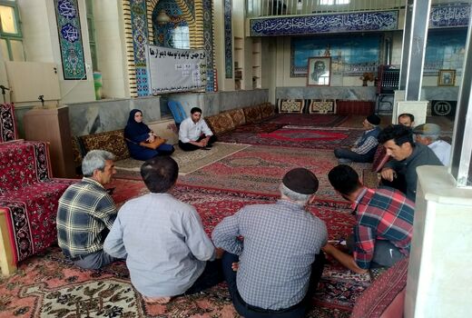 آشنایی بهره برداران شهرستان تاکستان با روش های کشاورزی حفاظتی گندم دیم