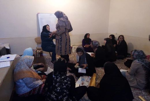 توجه به زنان روستایی و عشایری از سیاست های اساسی صندوق خرد زنان روستایی است