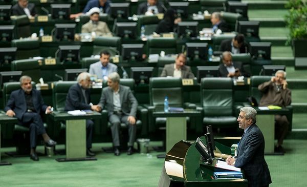 پاسخ وزیر نیرو درباره حق‌آبه کشاورزان