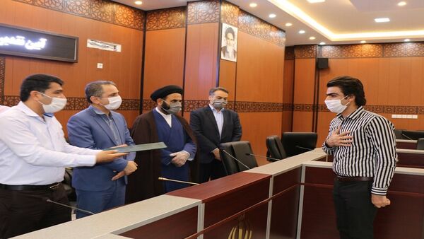 قدردانی از کشاورزان خیر دیری که به حل مشکل آب کمک کردند 