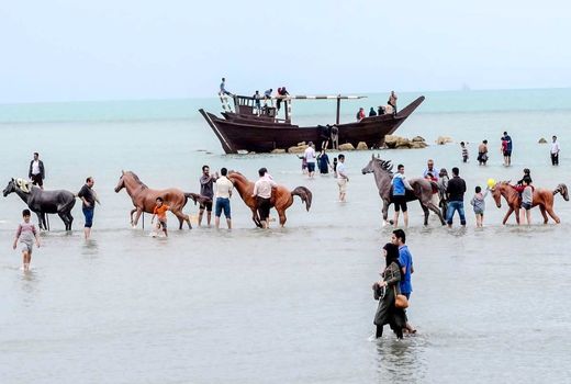 بوشهرصاحب چهار کشتی تفریحی می‌شود